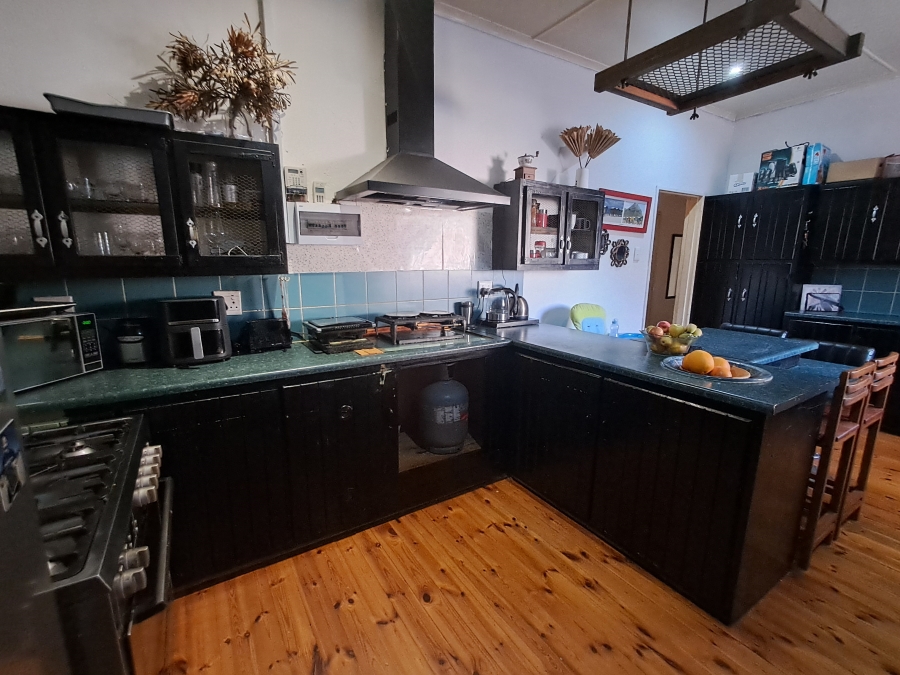 4 Bedroom Property for Sale in Van Riebeeck Hoogte Eastern Cape
